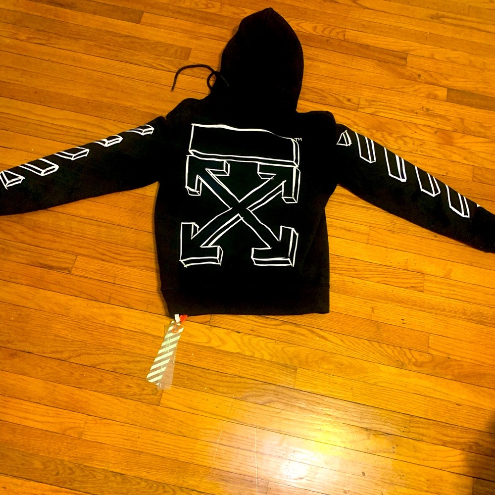 Off white sweater black an white size x small.
